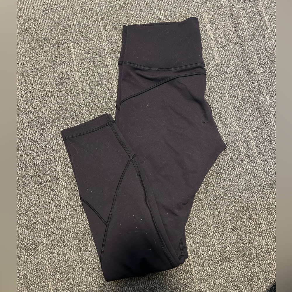 Black lululemon leggings